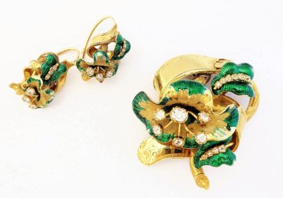 Imposante BROCHE en or 18k (750/°°) 18k ornée...