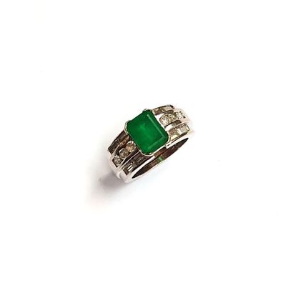 BAGUE BANDEAU en or gris 18k (750/°°) ornée...