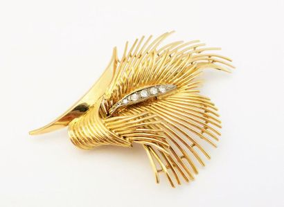 Imposante BROCHE plume en or 18k (750/°°),...
