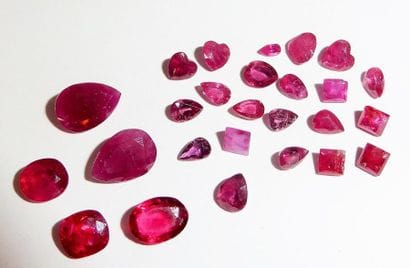 1 lot de RUBIS navette poids 18,33ct, 1 lot...
