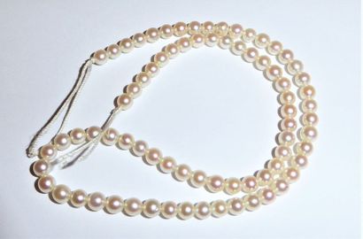 COLLIER en perles de sodalite longueur 50cm...