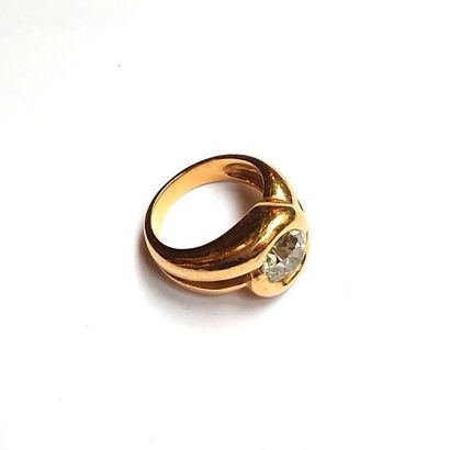 Importante Bague 
