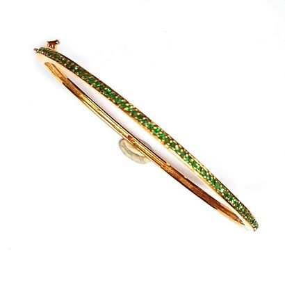 BRACELET ouvrant en argent doré (vermeil)...