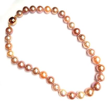COLLIER de perles multicolores (D 12 à 15...