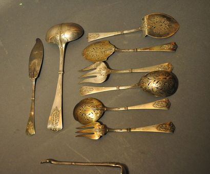 ENSEMBLE de 7 pièces de service à gâteau...