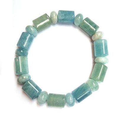 BRACELET extensible orné d'aigue-marines...