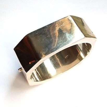 BRACELET MANCHETTE de forme octogonale, en...