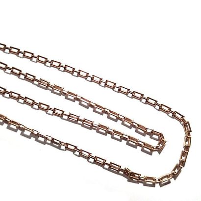 SAUTOIR en or jaune 18k (750°/°°), maillons...