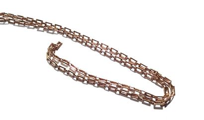 SAUTOIR en or jaune 18k (750°/°°), maillons...