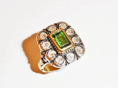 BAGUE ancienne en or jaune 18k ( 750/°°)...