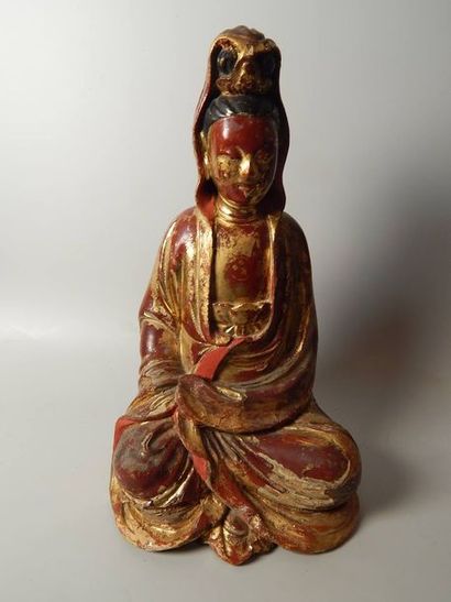 Kwanin, en bois laqué. Chine, XIXe siècle....