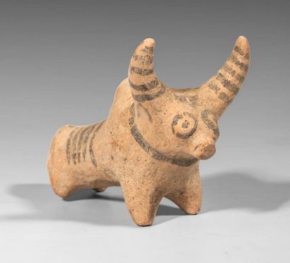 Buffle en terre cuite. L : 10.3cm. NINDOWARI...
