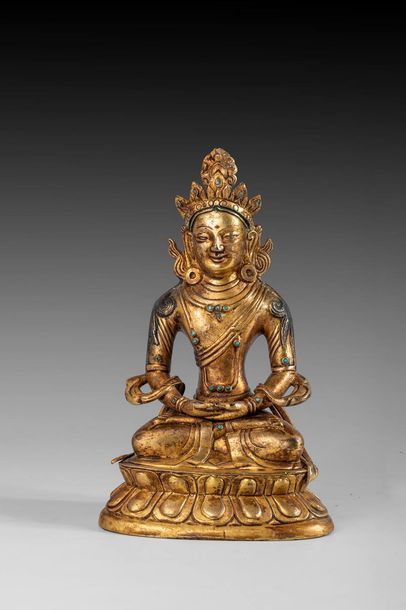 Amitayus assis, en bronze. Travail sino-tibétain,...