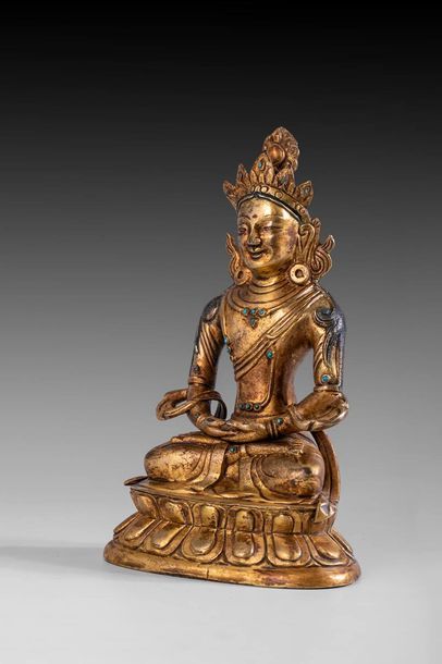 Amitayus assis, en bronze. Travail sino-tibétain,...