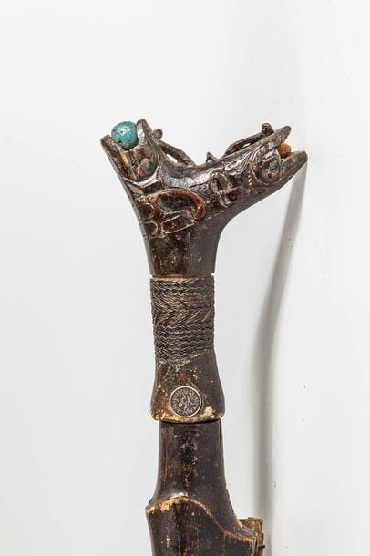Mandau, Couteau Dayak. Belle lame en acier...