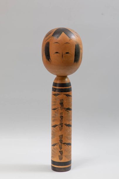 KOKESHI

Poupée en bois polychrome peinte.

Japon,...