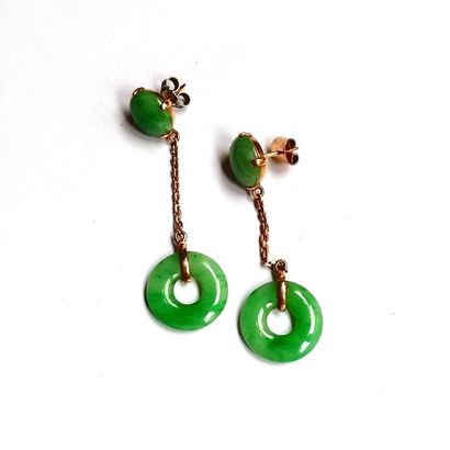 PAIRE DE BOUCLES D'OREILLES en or rose 18K...