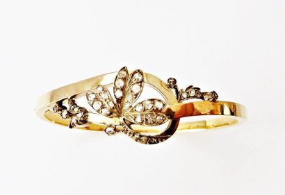 BRACELET JONC ouvrant en or 18K (750/°°)...