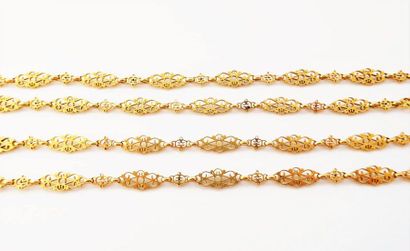 SAUTOIR en or jaune 18k (750/°°) à maille...
