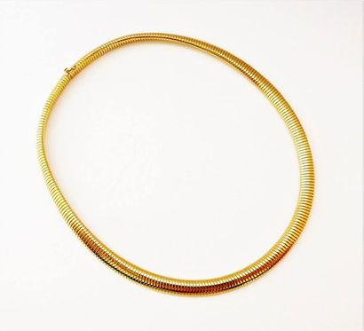 COLLIER en or jaune 18k (750/°°), maille...