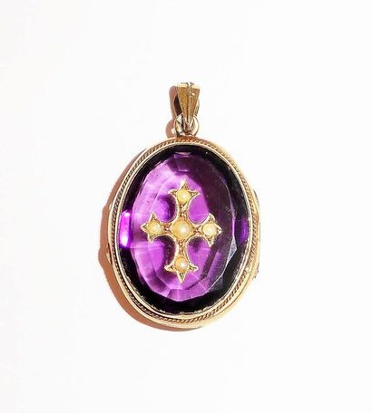 CASSOLETTE en or 18K (750/°°) et pierre synthétique...