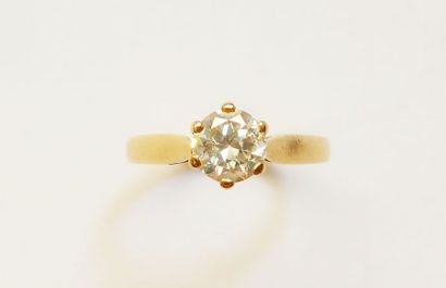 BAGUE SOLITAIRE en or jaune 18K (750/°°),...