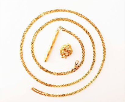 CHAINE en or 18K (750/°°) accompagnée de...