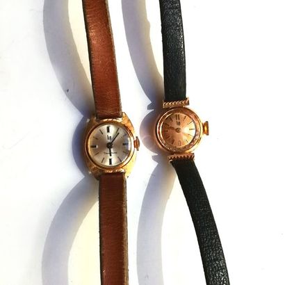 LIP - Lot de deux montres de dame rondes...