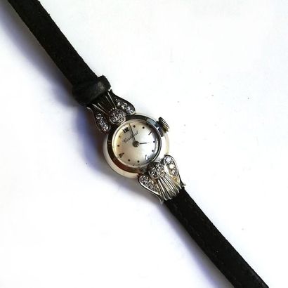 CORTEBERT - Montre bracelet dame en or blanc...