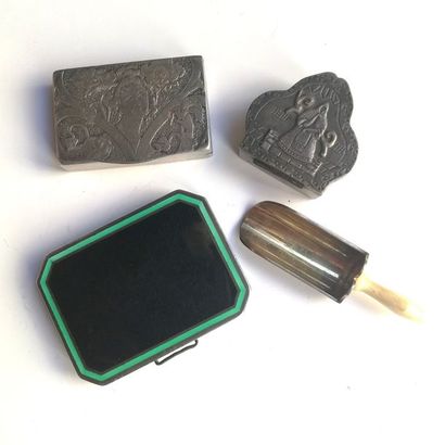 PUIFORCAT - Pelle à sel en argent doré 925°/°°,...