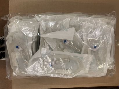 STOCK comprenant :
- 14 cartons d'environ...