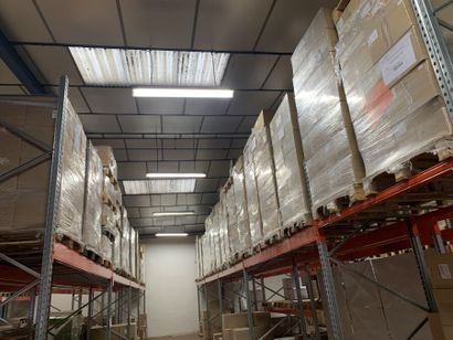 STOCK comprenant :
- 14 cartons d'environ...