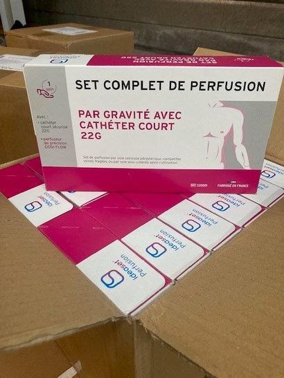 STOCK comprenant (+/-) 70 palettes composées...