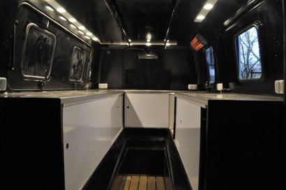 VEHICULE HAGGLUNDS : ANCIEN VEHICULE DE TRANSPORT...