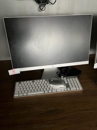 1 ordinateur ASUS modèle V241E All.in.one...