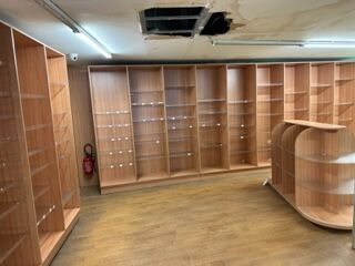 VENTE EN UN LOT :
- (+/-) 14 ml de racks...