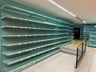 VENTE EN UN LOT :
- (+/-) 14 ml de racks...