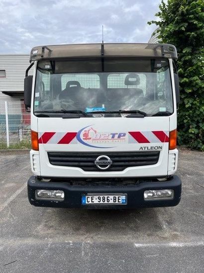 CAM NISSAN ATLEON BENNE 10T 
Carrosserie...