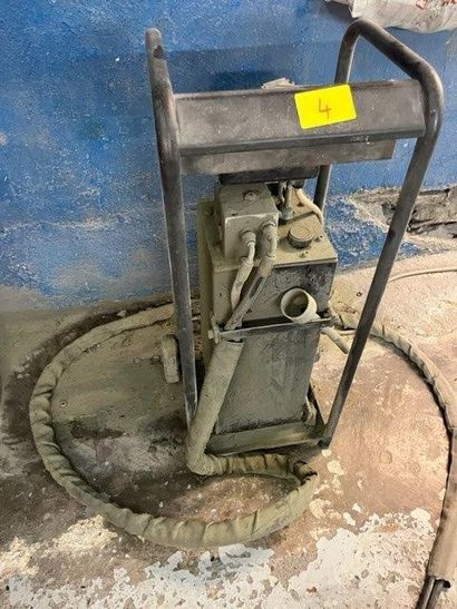 1 pont élévateur mi-hauteur 2 T (ancien modèle)...