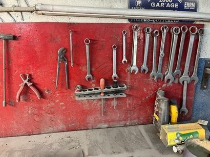 1 lot d'outillages mécaniques avec divers...