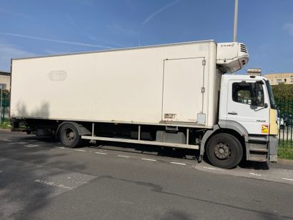 MERCEDES CAMION FG TD Immatriculation DE-154-JF...