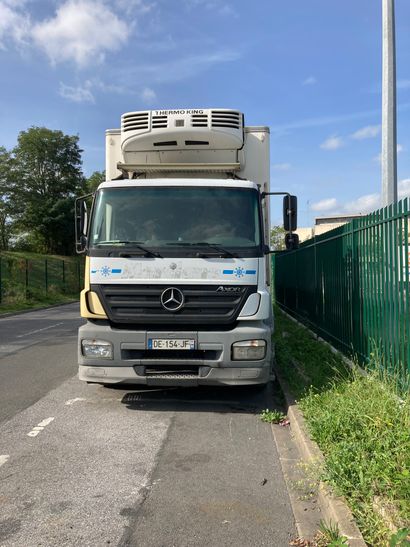 MERCEDES CAMION FG TD Immatriculation DE-154-JF...