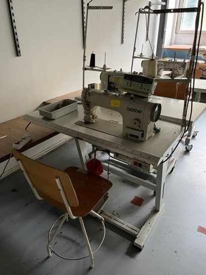 1 Machine à coudre BROTHER S-7200A-40B +...