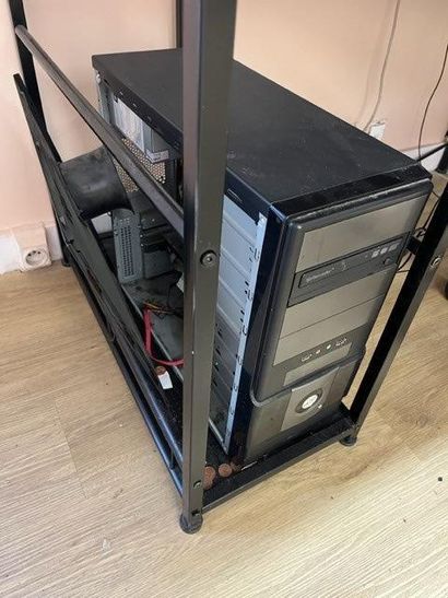 - 1 poste téléphonique sans fil TOPCOM
-...