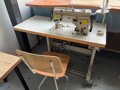 1 Machine à coudre plate YULUN 475A