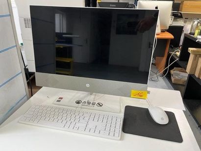 1 PC comprenant avec 1 écran HP avec unité...