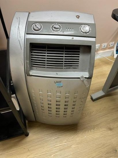 - 1 poste téléphonique sans fil TOPCOM
-...