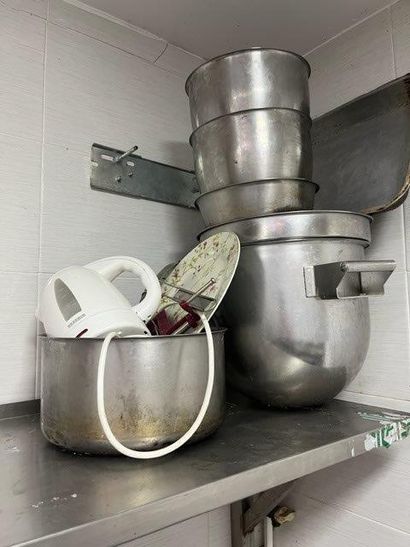 1 batterie de cuisine inox