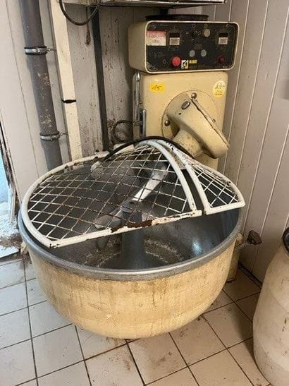 1 pétrin à axe oblique MAHOT MB0Z0 (ancien...