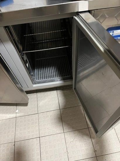 1 tour inox groupe intégré GASTRO ouvrant...